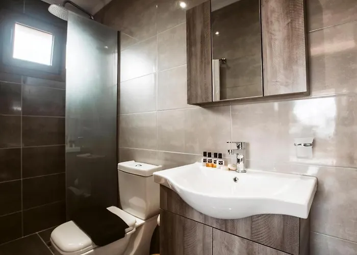 فيلة Astron آغيوس غيوريوس